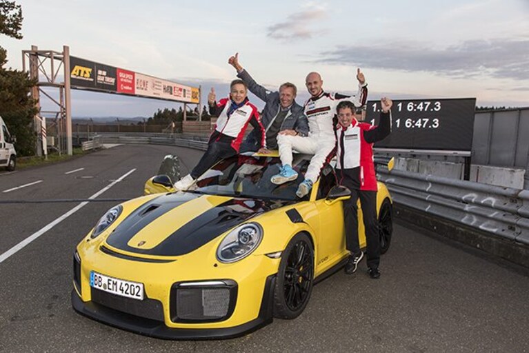 record-porsche-911-gt2-rs-nurburgring