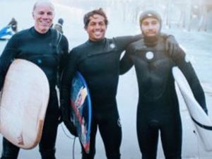 Hamilton con la tavola da surf – Instagram