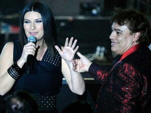 Juan Gabriel e Laura Pausini (Getty Images)