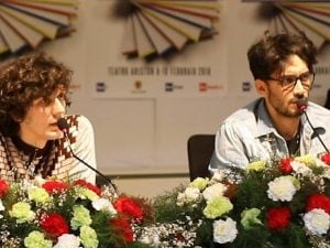 Ermal Meta e Fabrizio Moro durante la conferenza stampa (Ph. Fanpage.it)