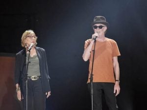 Francesco De Gregori e la moglie Alessandra Gobbi (LaPresse)