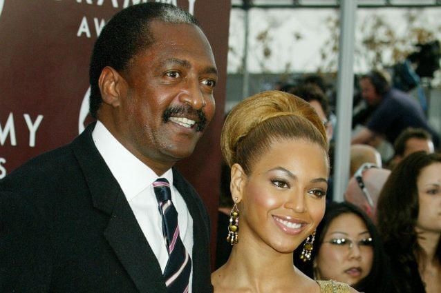 Beyoncé e il padre Mathew in una foto d’archivio (ph Kevin Winter/Getty Images)