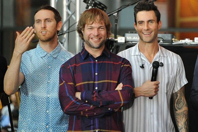 Al centro, Mickey Madden