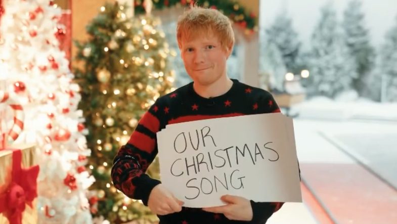 Ed Sheeran ed Elton John cantano insieme Merry Christmas, il video è ispirato a Love Actually