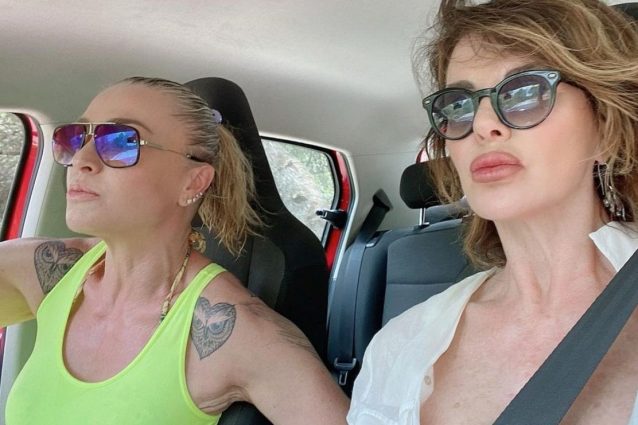 Alba Parietti e Paola Barale