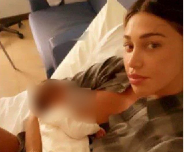 "Belén Rodriguez trattata diversamente dalle altre mamme", l'Ospedale di Padova finisce in Procura