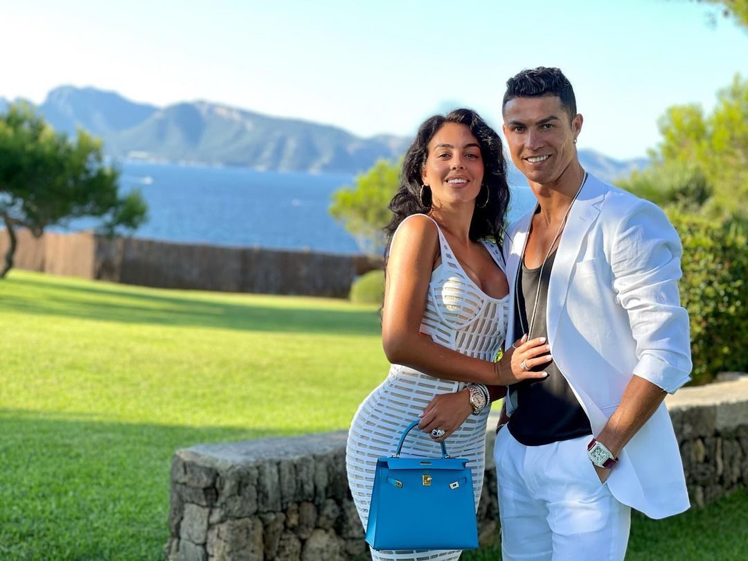 L’ultimo regalo di Cristiano Ronaldo a Georgina Rodriguez vale quasi 130 mila euro