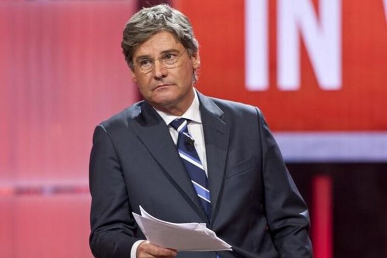 Paolo Del Debbio conduce Quinta Colonna