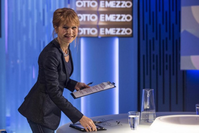 Lilli Gruber Festeggia 60 Anni Auguri A Una Delle Signore Dell Informazione Tv