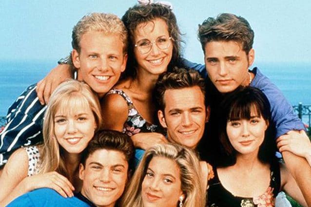 Torna "Beverly Hills 90210", sarà un finto documentario con gli attori del cast originale