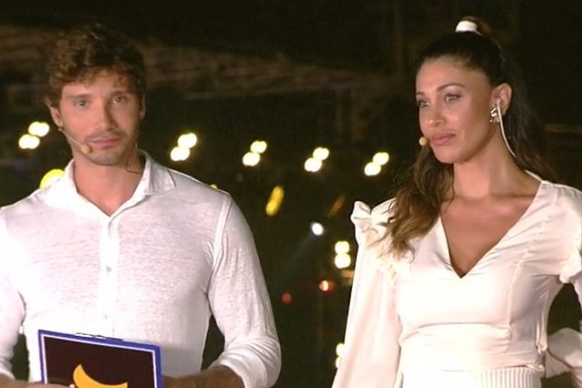 Gli ascolti tv di Stefano De Martino e Belen Rodriguez: "La Notte della Taranta" fa benino