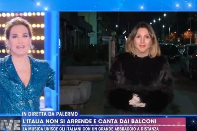i flash mob di solidarietà a Roma, Milano e Palermo 2 i flash mob di solidarietà a Roma, Milano e Palermo 2