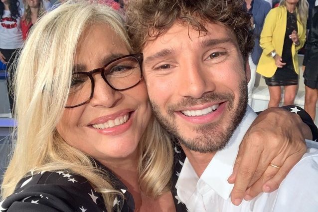 Mara Venier: “Finirò Domenica In e arrivederci, per il prossimo anno voglio Stefano De Martino”