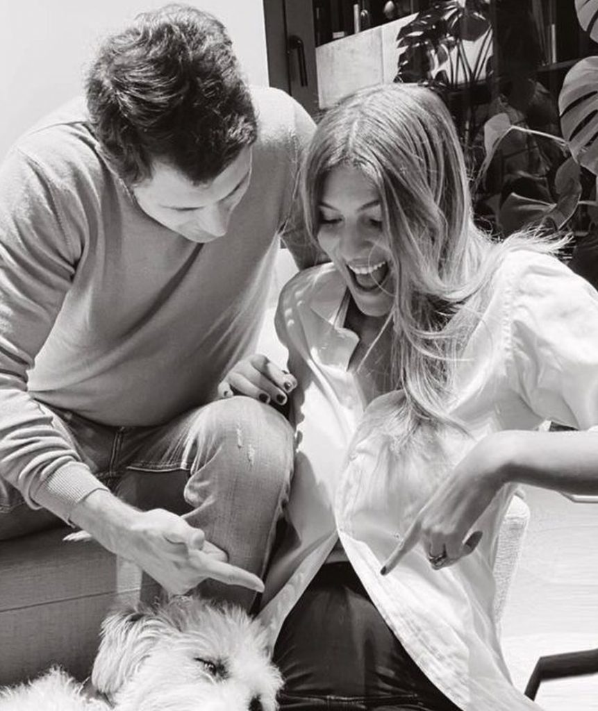 La foto con cui Marco Roscio e Cristina Chiabotto hanno annunciato la gravidanza