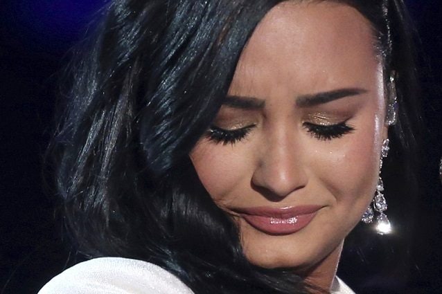 Demi Lovato: "Tre ictus e un infarto dopo l'overdose, ho ancora danni al cervello"