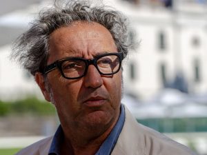 Paolo Sorrentino Con Moglie E Figli A Venezia Per La Premiere Di E Stata La Mano Di Dio