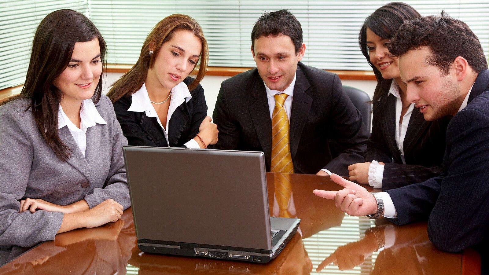 finanziamenti a tasso zero invitalia per donne e giovani