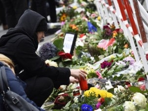 Il ricordo delle vittime degli attacchi terroristici
