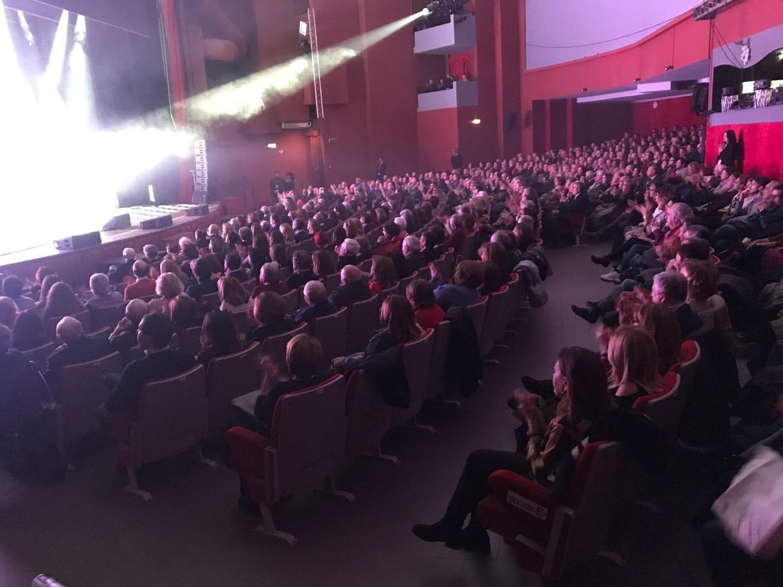 La platea del Teatro Lendi