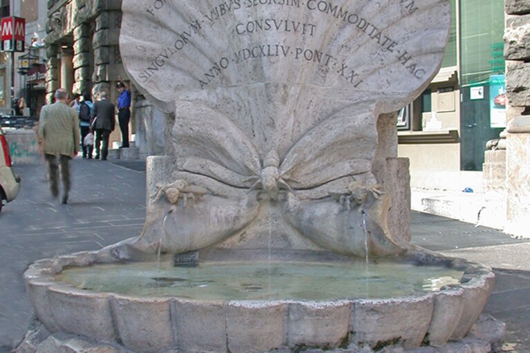 Fontana delle Api a Roma