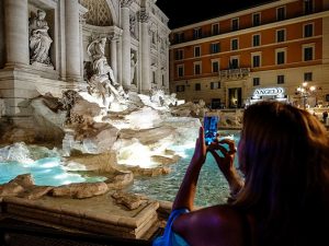 Fontana di Trevi, Roma (Getty).