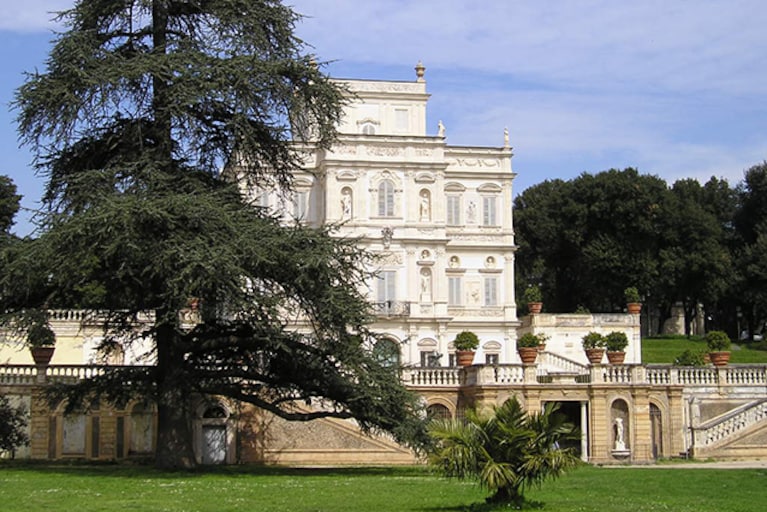 Esterno del Casino del Bel Respiro (Wikipedia).