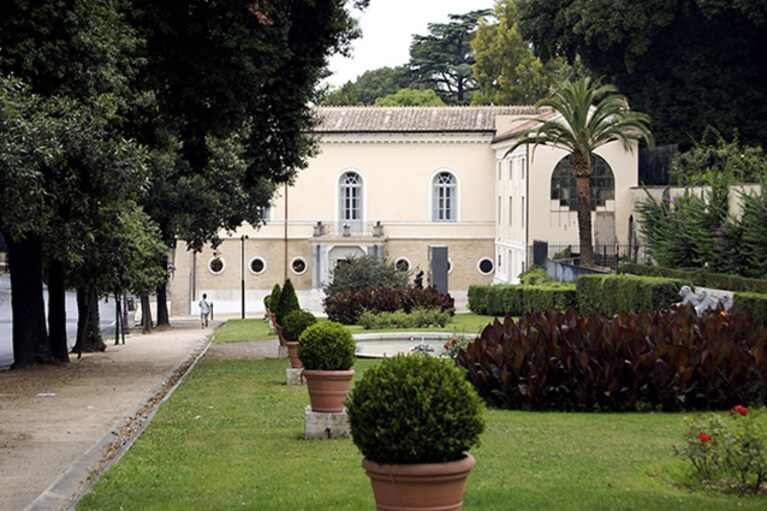 Ingresso del Museo Carlo Bilotti a Villa Borghese (Wikipedia).