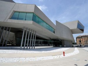 Ingresso del museo MAXXI di Roma (Getty).