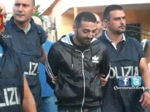 L’arresto nel 2015 di Salvatore Casamonica per tentata estorsione