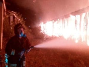 Vigili del fuoco in azione questa notte a Santa Marinella