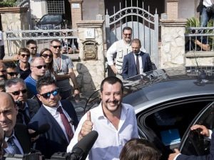 Il ministro degli Interni Matteo Salvini visita una villa confiscata ai Casamonica a Roma