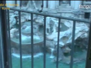 La vista sulla Fontana di Trevi dalla casa di Ernesto Diotallevi, membro di spicco della Banda della Magliana