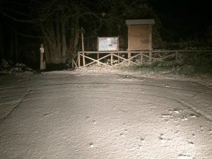 La neve caduta sulla Faggeta dei monti Cimini (Foto del centro meteo per l’Etruria e Roma)