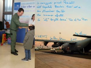 La visita dei piloti ai piccoli pazienti dell’Ospedale Bambino Gesù