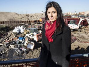 Virginia Raggi a Ostia