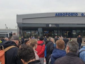 Aeroporto di Ciampino evacuato