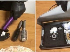 Le dosi di droga nascoste nelle spazzole per capelli e nel lettore dvd sequestrate dai carabinieri