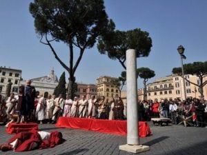 Rievocazione storica a . Largo Argentina, Roma