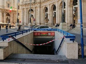 Metro A Repubblica chiusa da quattro mesi