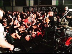 Un concerto degli Hate For Breakfast alla festa di Blocco Studentesco Viterbo