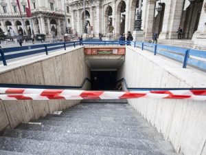 Metro Repubblica chiusa