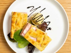 Il primo ristorante che propone solo piatti a base di gelato