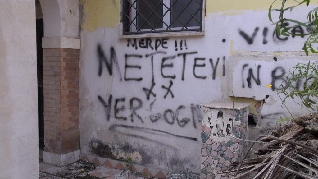 Ville dei Casamonica vandalizzate