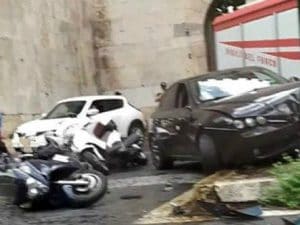 Le immagini dell’incidente (Gruppo Facebook Salvaiciclisti)