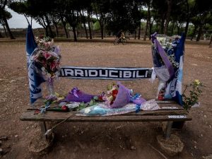 La panchina dov’è stato ucciso Fabrizio Piscitelli