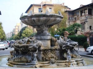 La Fontana delle Rane nel quartiere Coppedé