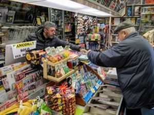 Un’edicola – foto di repertorio