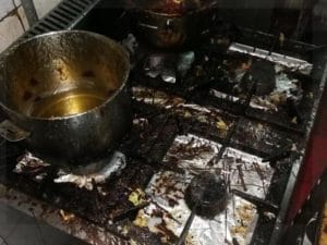 Il piano cottura del laboratorio di pasticceria (Roma) – foto Nas