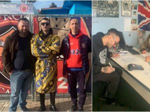 Il trapper Junior Cally firma per il Fiumicino Calcio