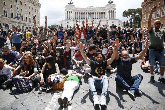 Occupata piazza Venezia